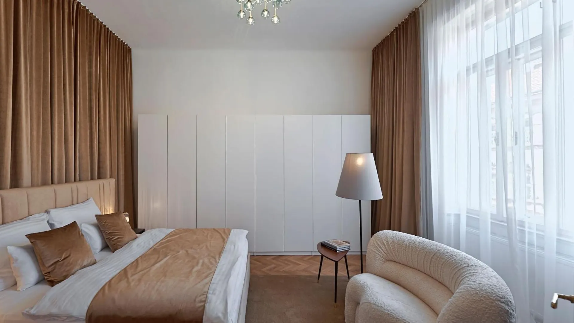 Diplomatic District Apartment, 6 Stops To Center Vienna 0*,  Austria