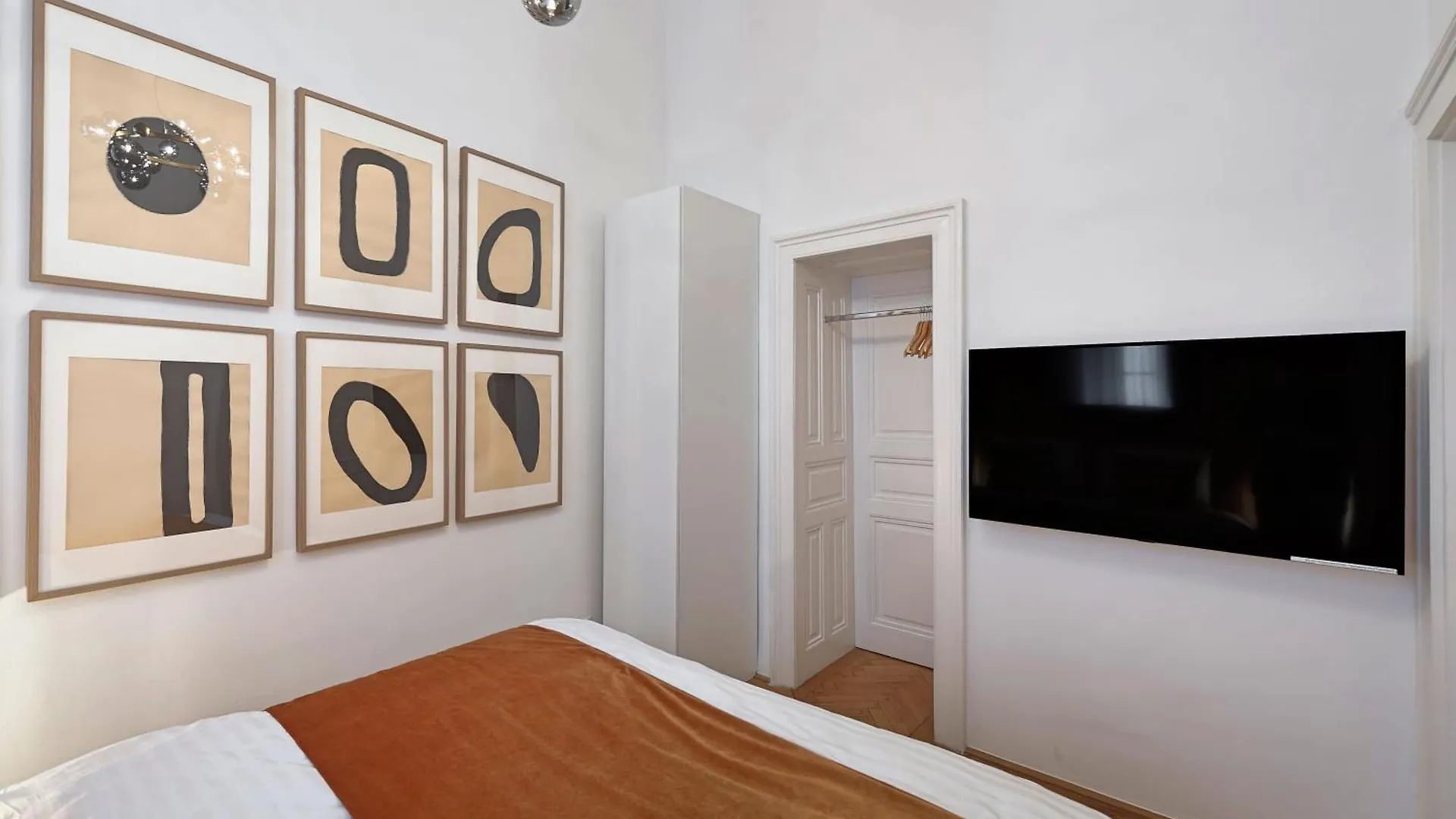 Diplomatic District Apartment, 6 Stops To Center Vienna
